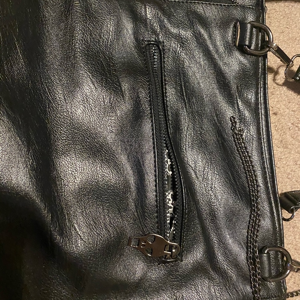 SOLD      Skull purse - Picture 4 of 7